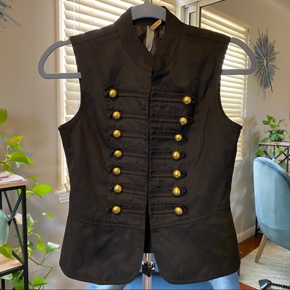 wilster Other - Wilster black vest with gold buttons